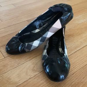 EUC Auth Burberry ballet flats sz 8